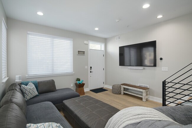 Foto del edificio - 1110 S 27th St