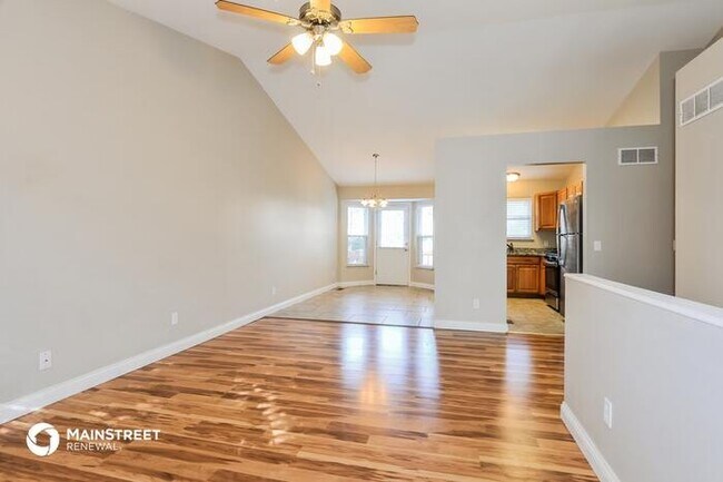 Building Photo - 970 Sunset Farms Ct, St Charles, MO 63304