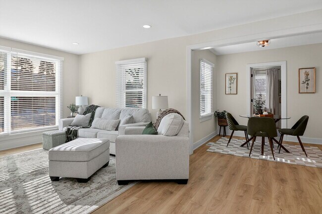 Foto del edificio - 102 E 56th St