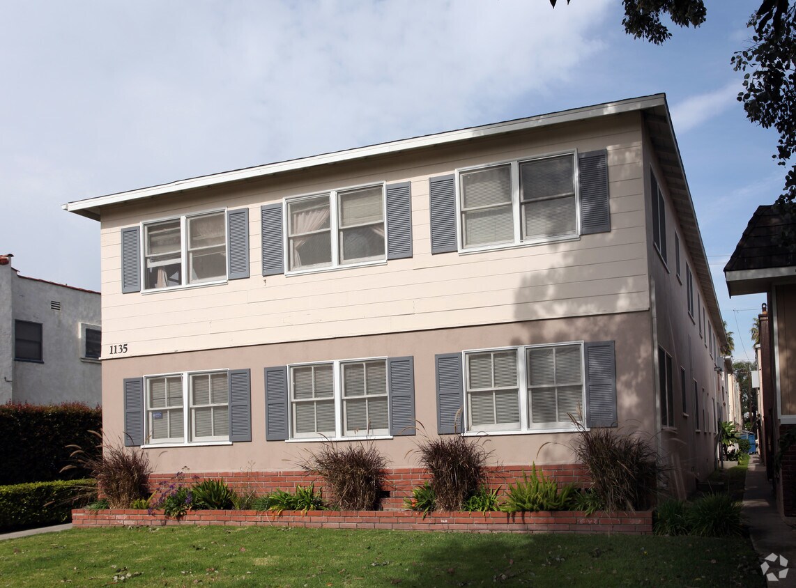 Foto del edificio - 1135 E Appleton St