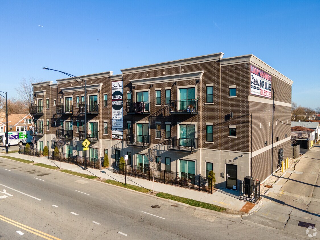 Foto principal - 4015 N Narragansett Ave