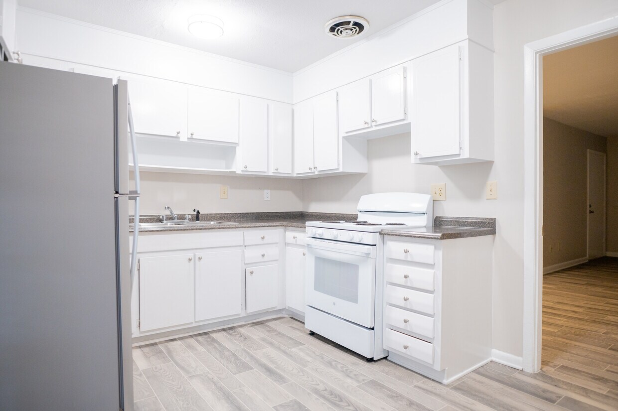 Carolina Pines Apartments Apartments in Fayetteville, NC