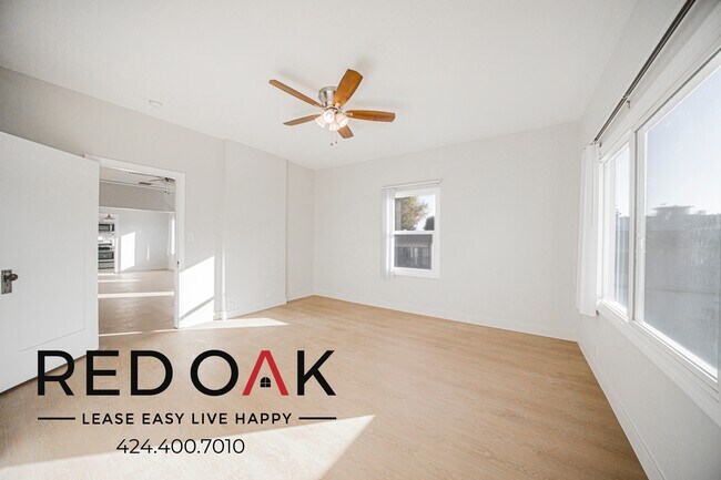 Building Photo - 211 S El Molino Ave