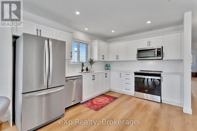 Photo du bâtiment - 27 Malcolm Cres