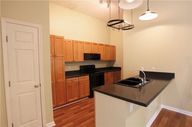 Foto del edificio - Home available now!