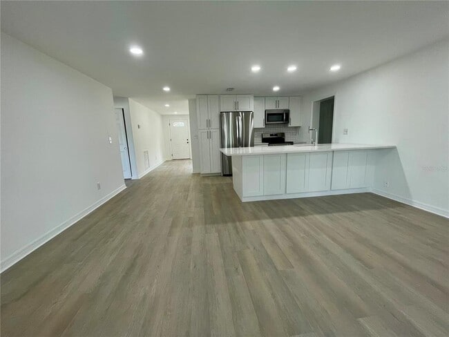 Building Photo - 11241 Temple Ct