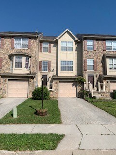 Foto del edificio - Colonial Hills Townhouse in Hanover 3 Bedroom 1.5 Bath, Garage- SouthWestern SD