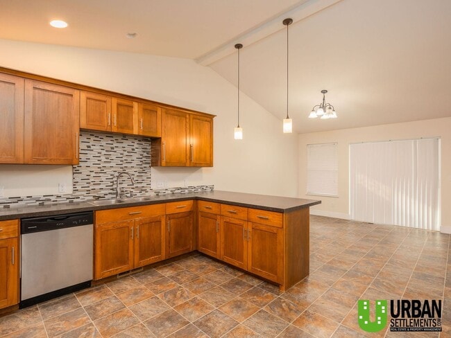 Building Photo - Clean, Comfortable Home in a Great Spokane Valley Location!