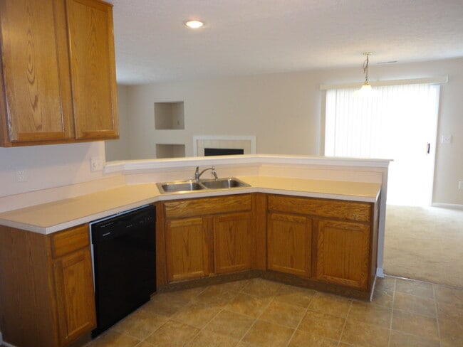 Foto del edificio - 2820 Dawnlake Dr