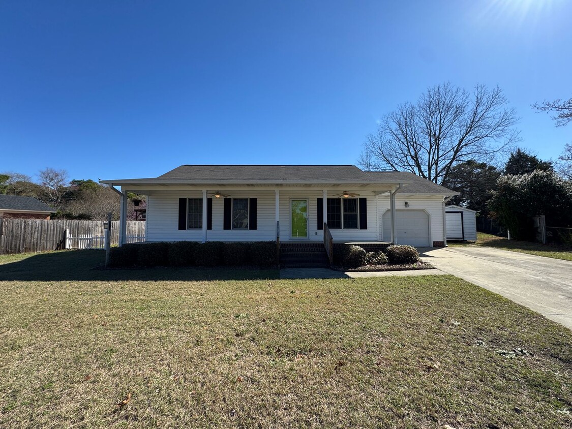 Foto principal - Charming Fayetteville Home on Cul-de-sac