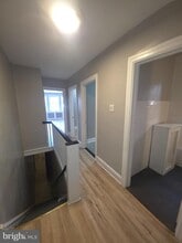 Building Photo - 707 Long Ln