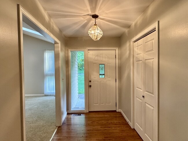 Foto del edificio - 212 Talah Ln