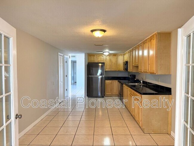 Foto del edificio - 10202 Bonnie Bay Ct