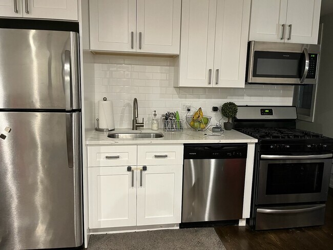 Foto del edificio - 2432 W Cortez St