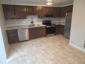 Building Photo - 607 N Terrace Dr
