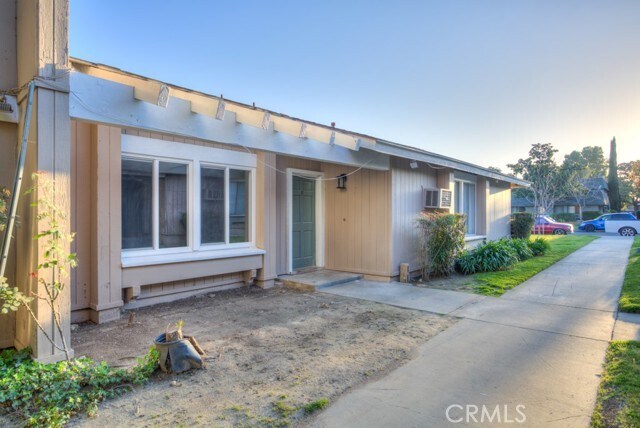 Primary Photo - 154 S Linda Way