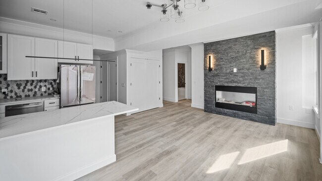 living space - 5 Washington St