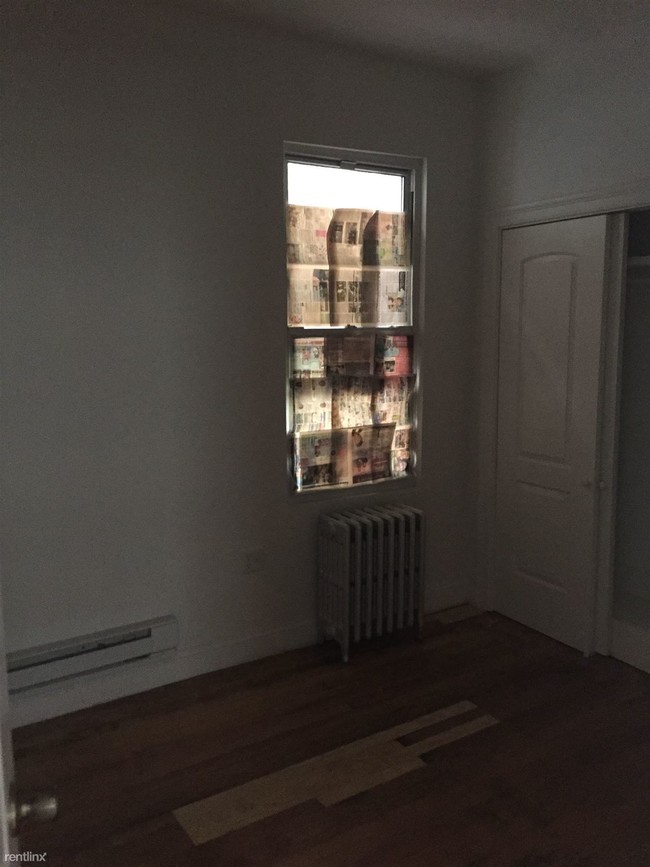 Building Photo - 206 Bergen Ave