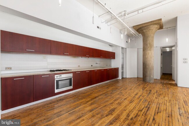 Building Photo - 314-22 N 12th St
