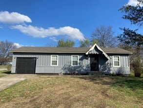 Building Photo - 6431 N Elwood Ave