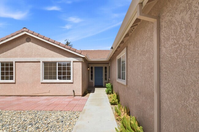 Foto del edificio - 2158 Canal Farm Ln