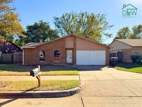 Building Photo - 1233 Steinburg Ln