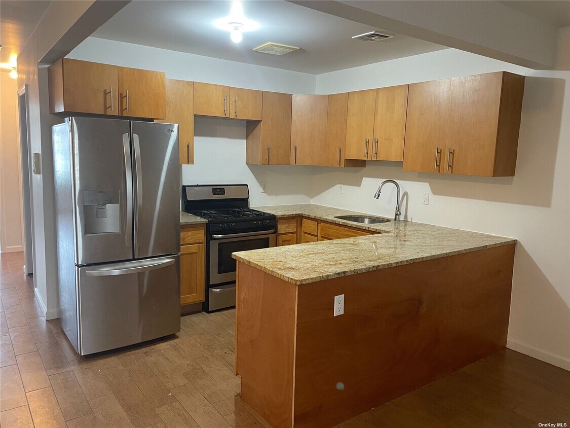 Primary Photo - 220 Beach 100th St