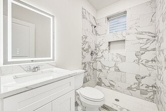 Building Photo - 4013 St Augustine St