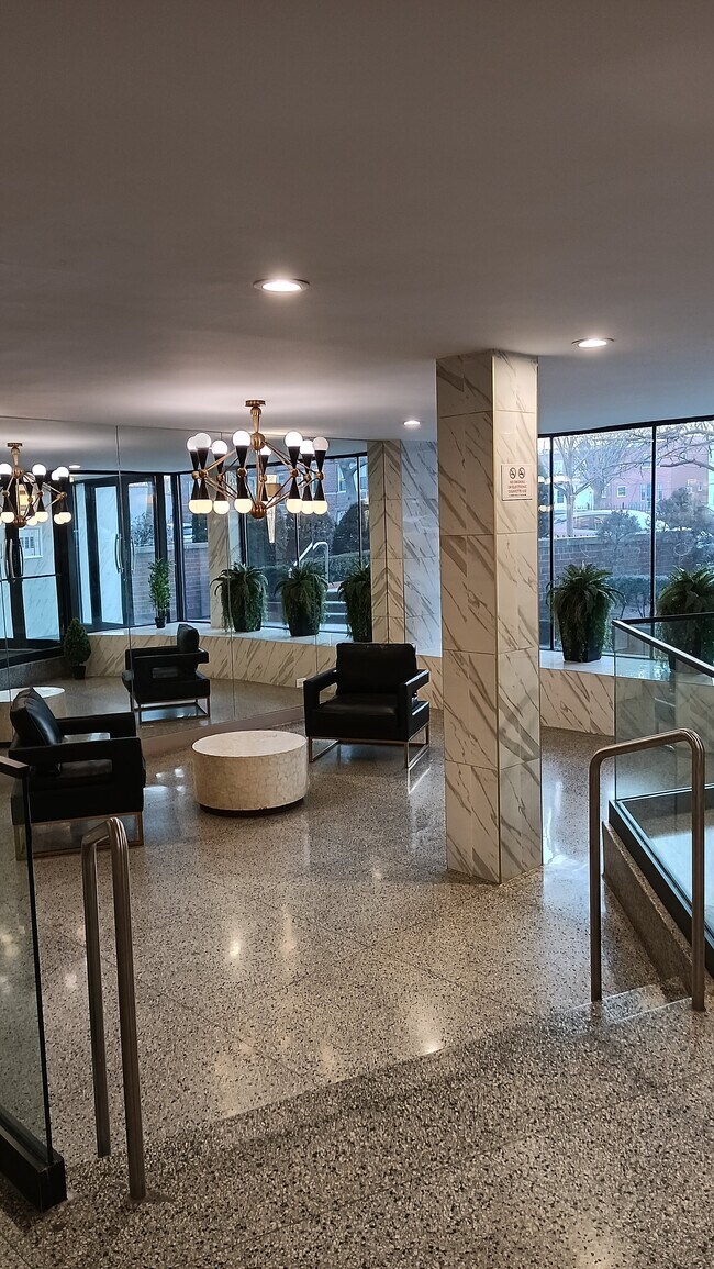 Foto del edificio - 3395 Nostrand Ave