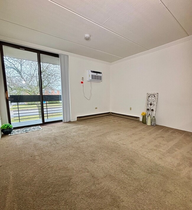 Building Photo - 2668 Elmwood Ave