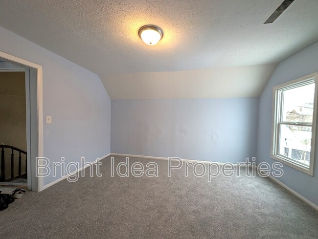 Foto del edificio - 538 Charles Ave