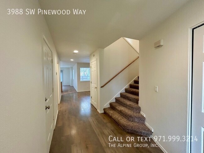 Foto del edificio - 3988 SW Pinewood Way