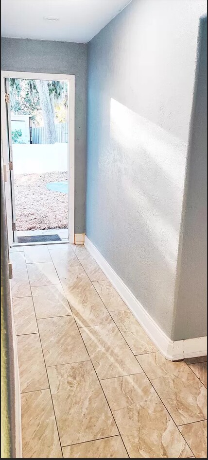 Foto del edificio - 404 N Ridgewood Ave