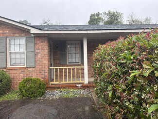 Building Photo - 2924 Henry St