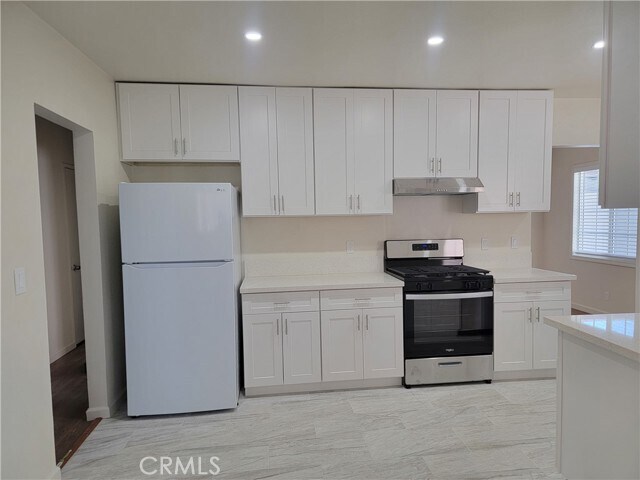 Foto del edificio - 15118 S Eriel Ave