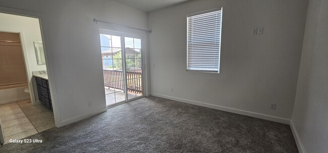 Building Photo - 2497 W Cripple Creek Dr