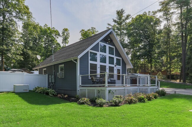 Foto del edificio - 34 Blueberry Cir