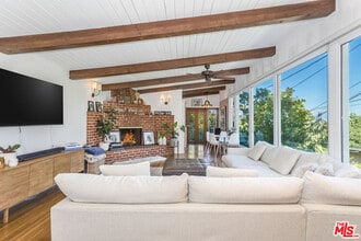 Building Photo - 2385 Sunset Heights Dr