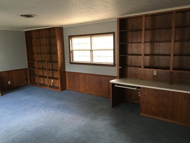 Foto del edificio - 400 Hundred Oaks Dr