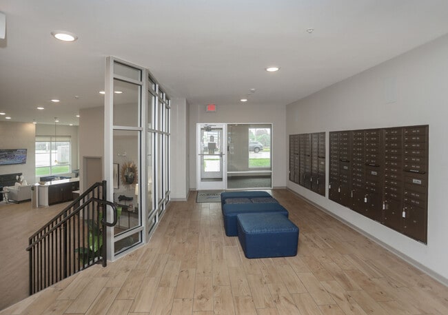 Building Photo - Riverview