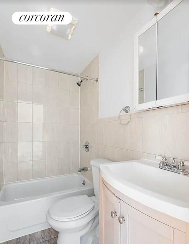 Foto del edificio - 238 26th St