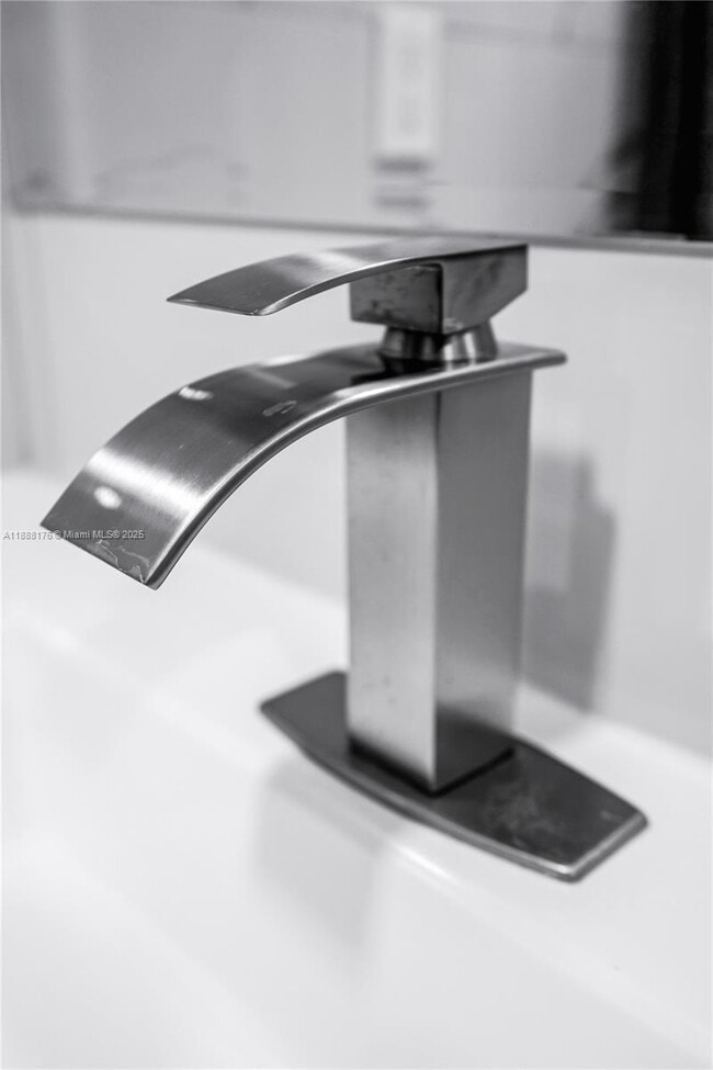 Photo - 977 SW 10th St Townhome