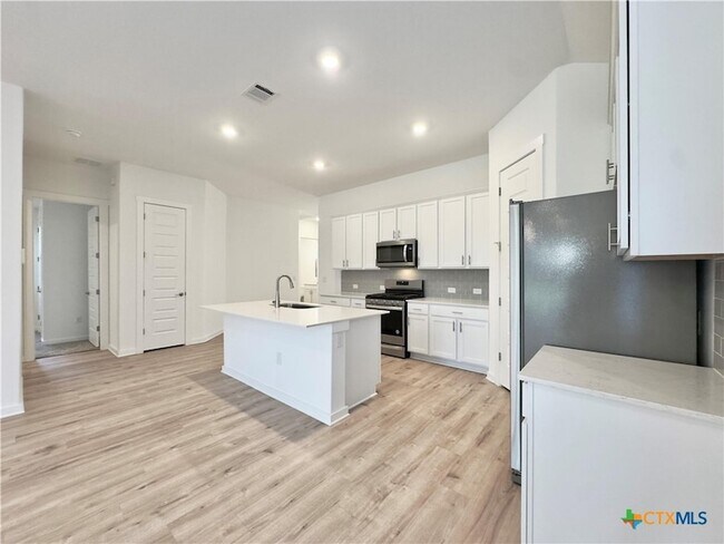 Foto del edificio - 2109 Gabriels Horn Rd