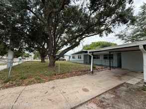 Building Photo - 420 N Fiske Blvd