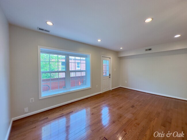 Foto del edificio - 4805 4th St NW