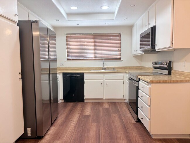 Foto del edificio - 172 Arroyo Ct