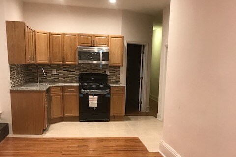 Foto del edificio - 5031 Pine St