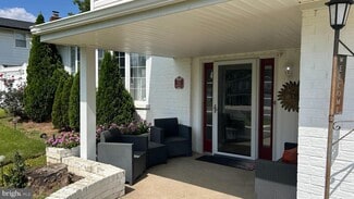 Building Photo - 121 Kingfield Rd