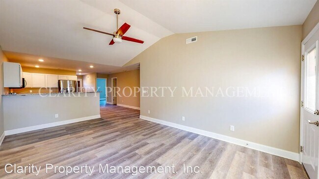 Foto del edificio - 2 br, 2 bath House - 882 Elrod St. SE