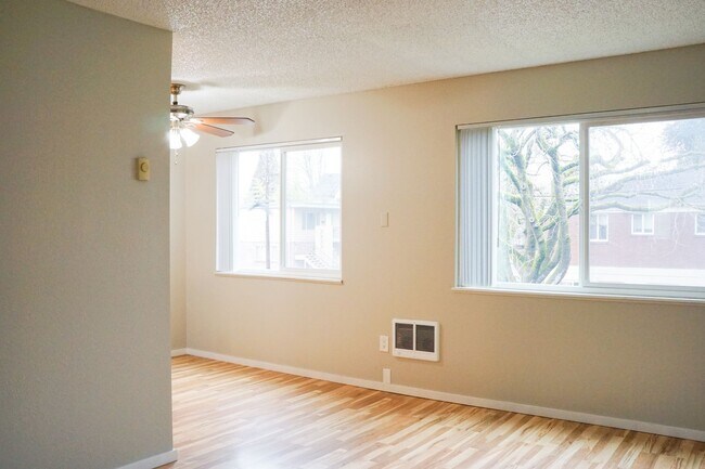 Foto del edificio - Awesome 2nd Floor 1-Bed in Ideal Location!